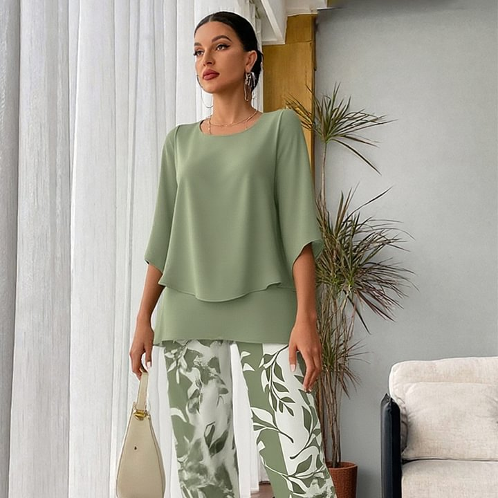 🔥Women’s Printed Pants and Crew Neck Top Set