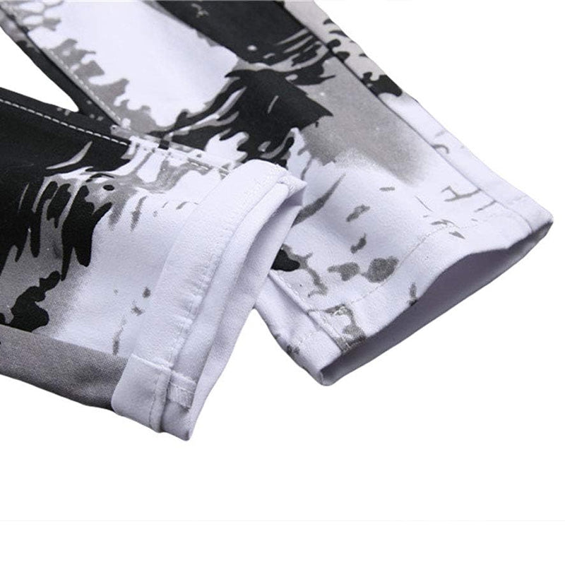 📢📢50% OFF !! ⏰Men's Trendy Camo Slim Jeans– Bold Style & Everyday Comfort